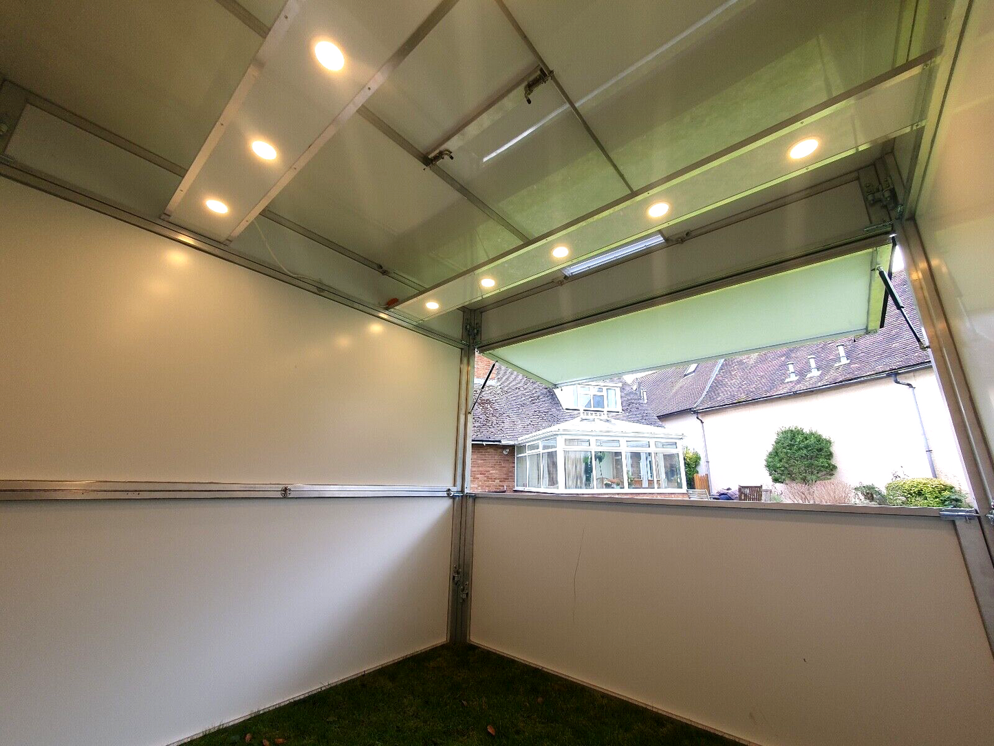 Portable Pop Up Kiosk - 8x8ft