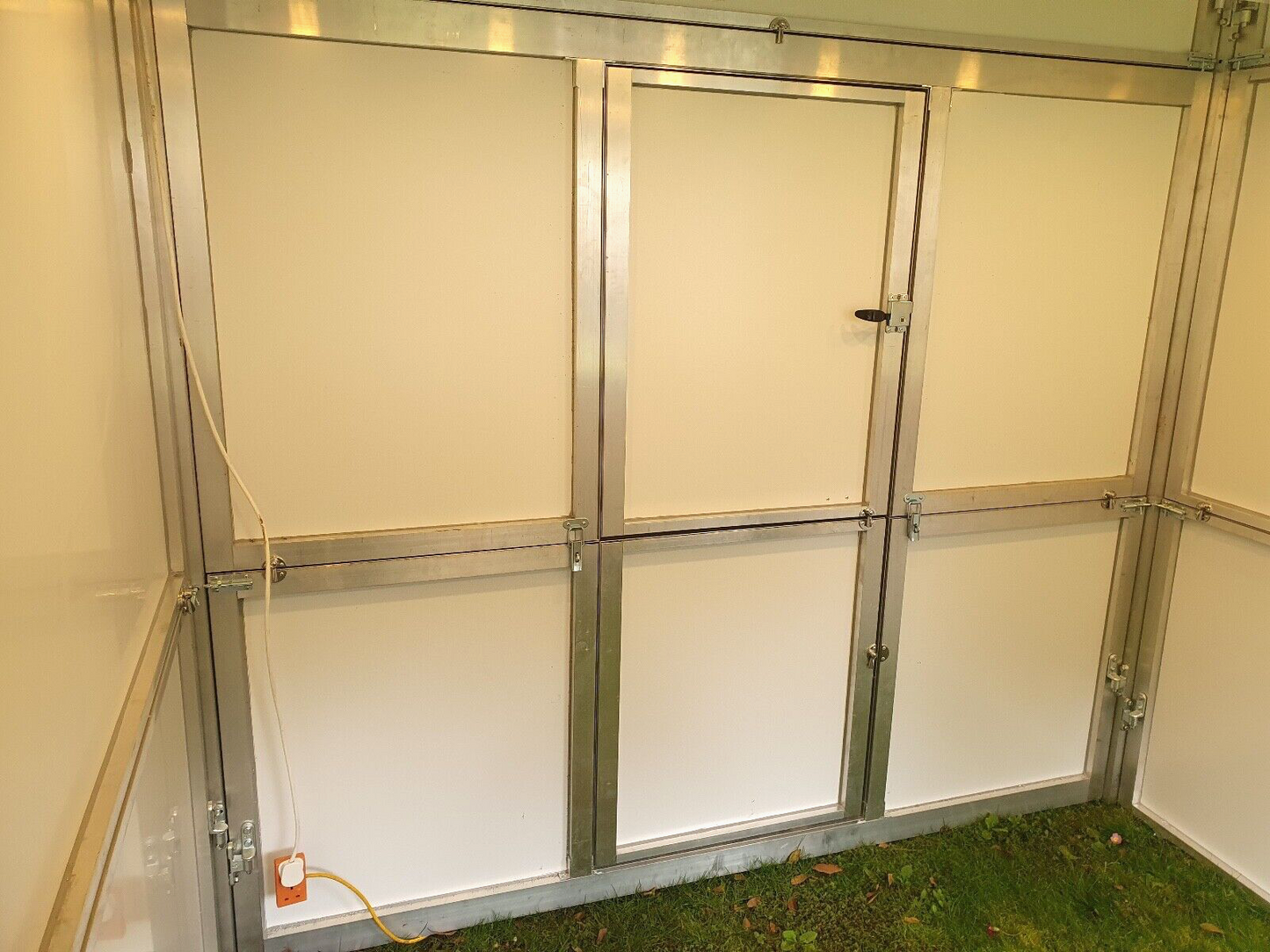 Portable Pop Up Kiosk - 8x8ft