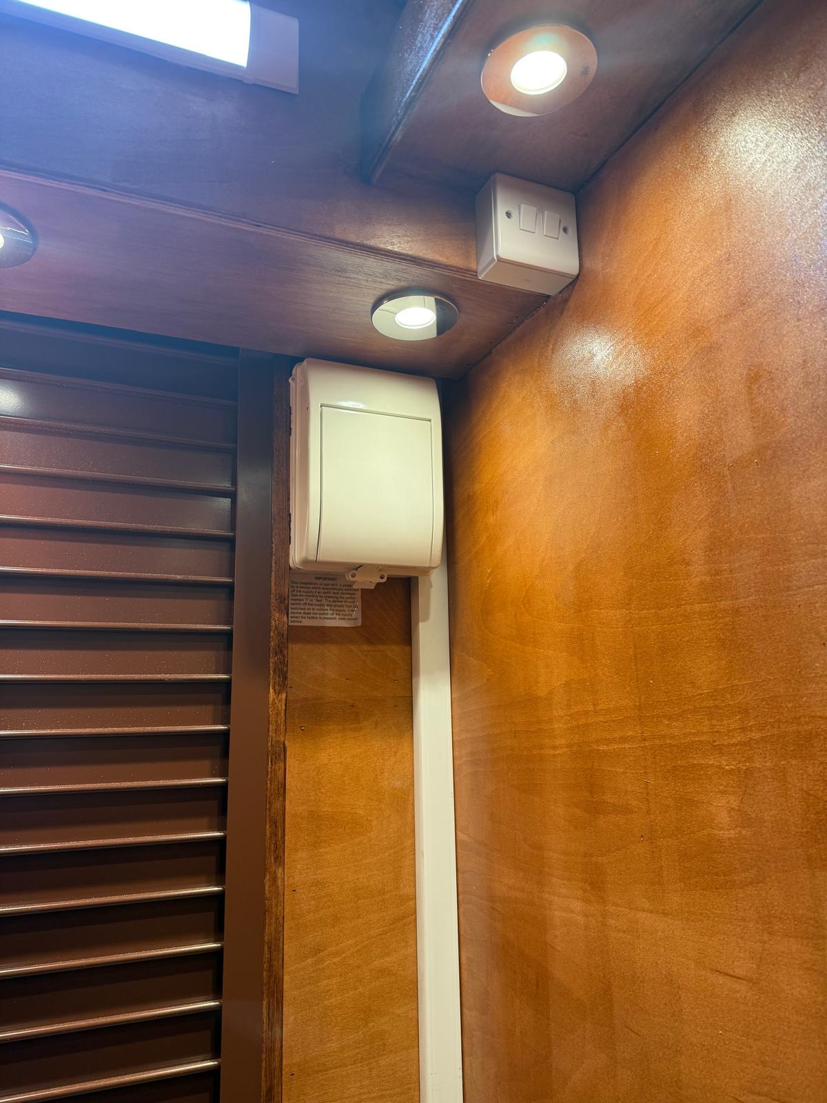 10ftx7ft Portable Hut