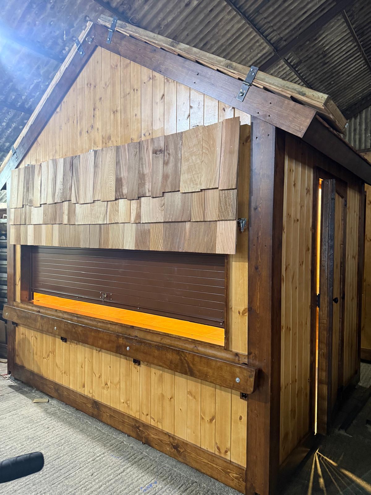 10ftx7ft Portable Hut