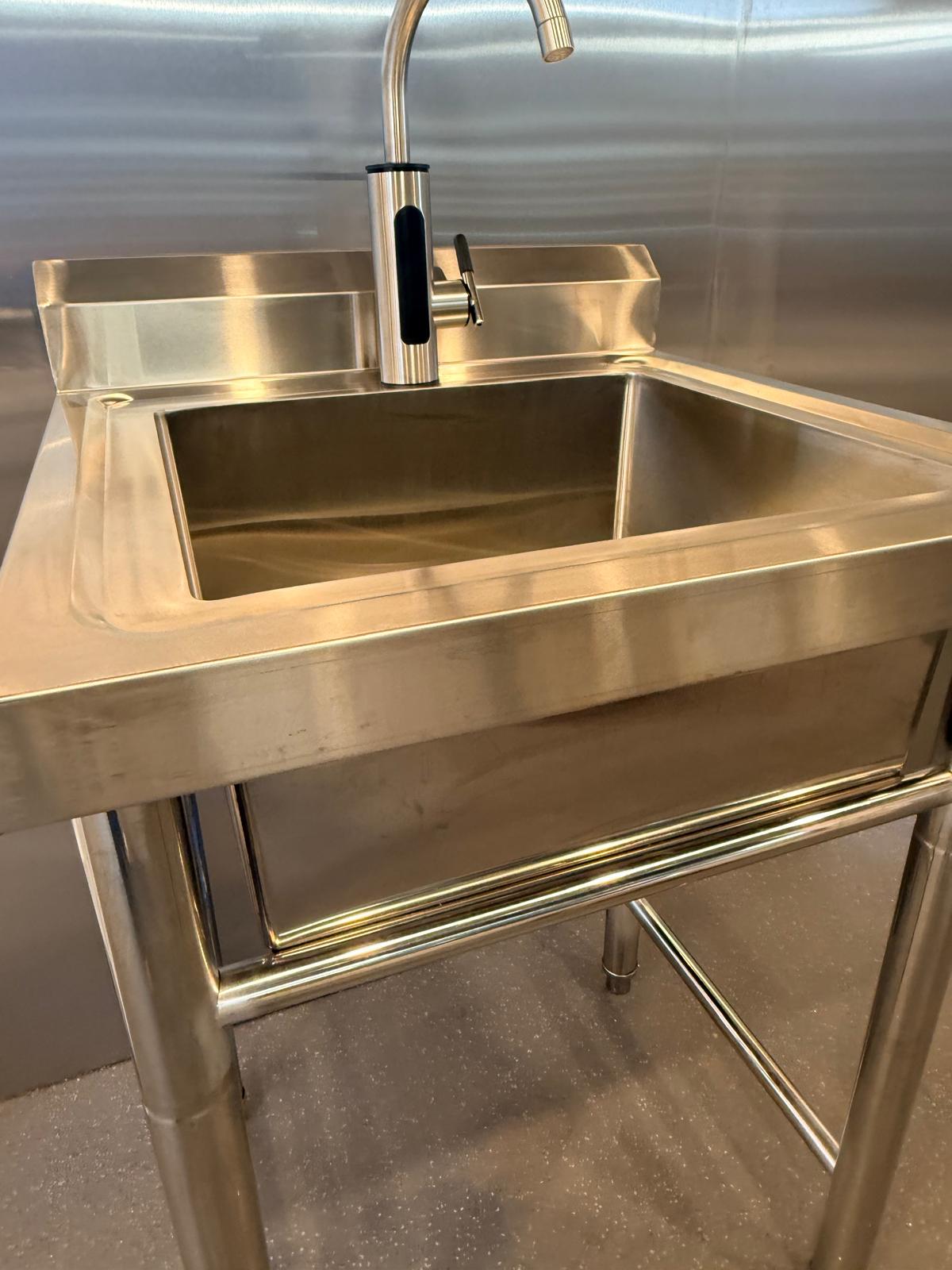Single instant Hot Water Sink - No Plumbing