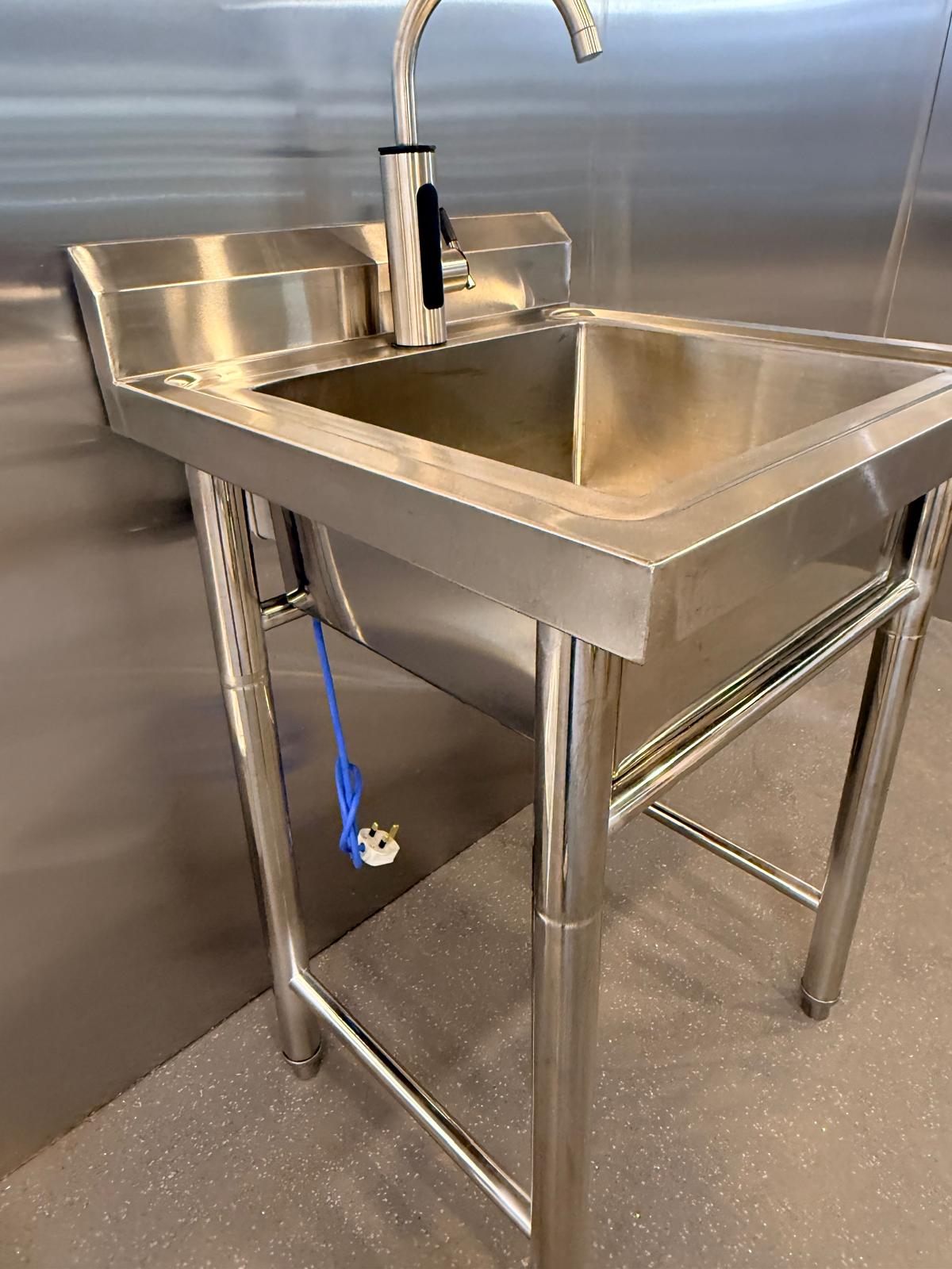 Single instant Hot Water Sink - No Plumbing