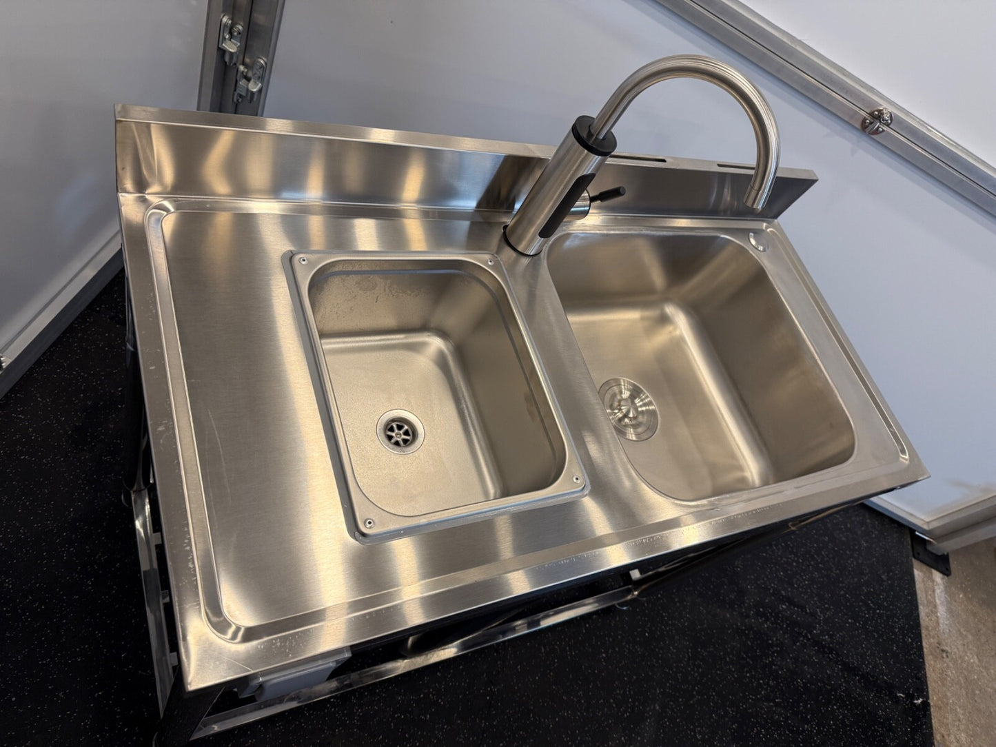 Portable Hot Water Sink - Double